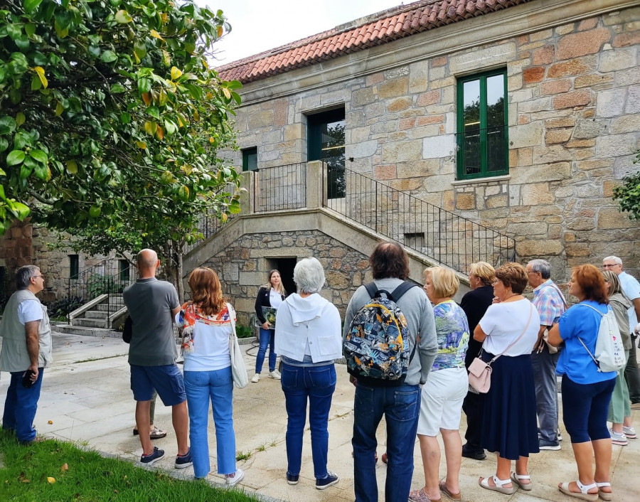 Cerca de 200 personas participaron en las visitas guiadas por Vilanova