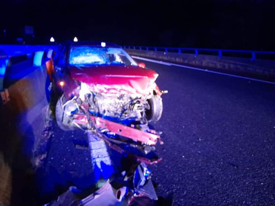 Herido un joven conductor en un accidente de tráfico de madrugada en la Autovía do Barbanza en A Pobra