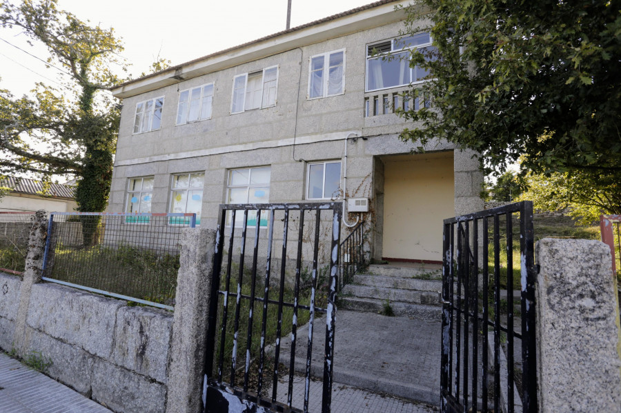 Cambados rehabilitará las casas de los maestros de Oubiña y Cobas para usos socioculturales