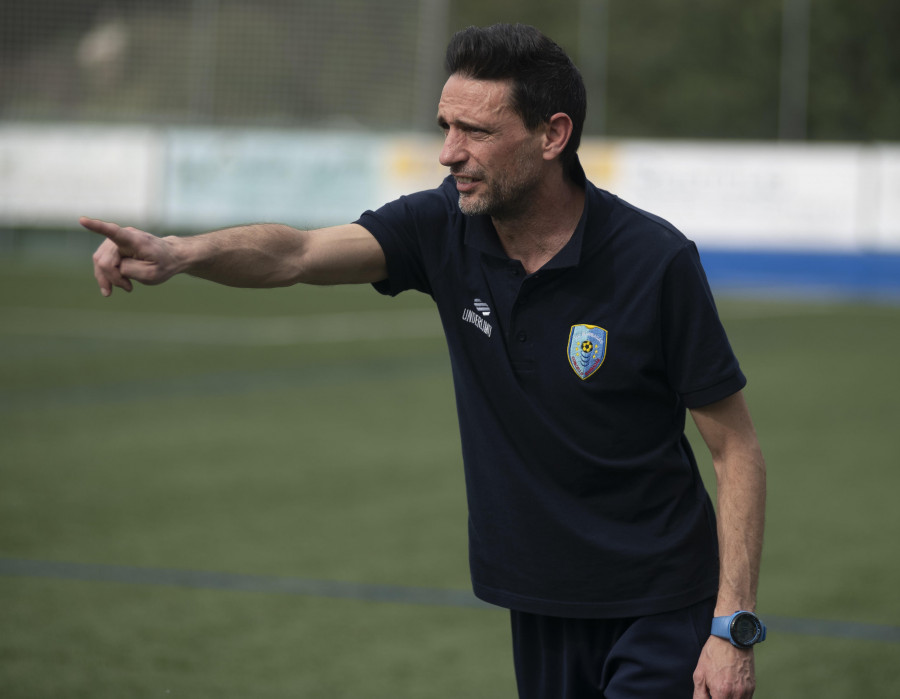 Agustín Ruiz: “A equipos como el Arosa se les pide ganar desde el principio”