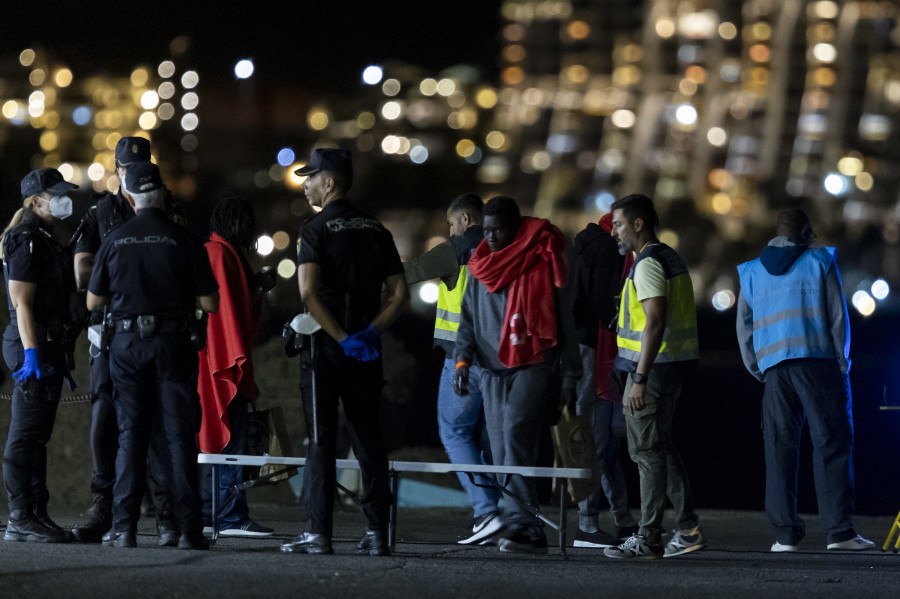 Sanxenxo lamenta el "oscurantismo" sobre el alojamiento de los inmigrantes rescatados en Canarias