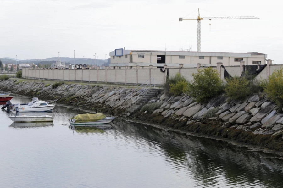 La empresa de lenguado de Castrelo, Aquacría Arousa, quiere la planta de Tragove