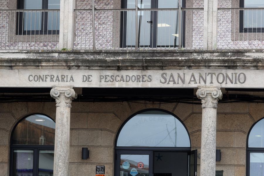 El patrón de Cambados defiende que el cese de vocales por ausencias continuadas está recogido en los estatutos