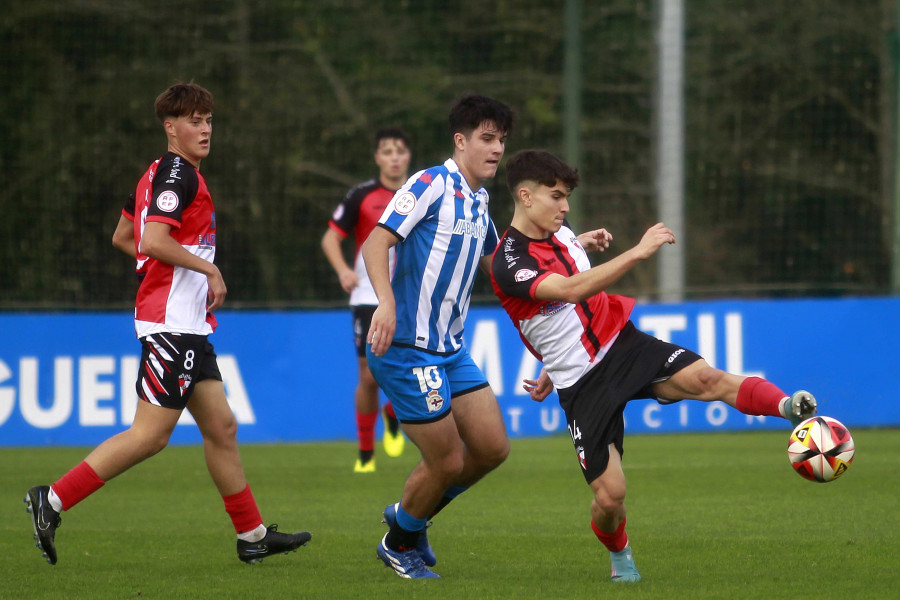 El Arosa juvenil recibe el domingo a un Sporting de Gijón muy mexicano