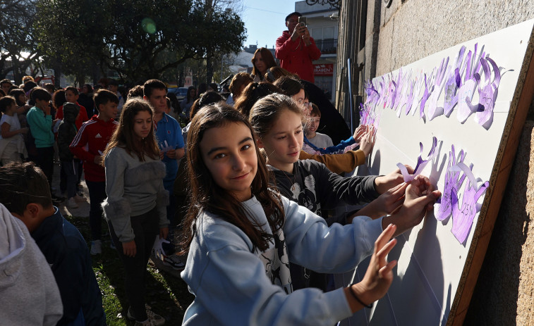 Los concellos de O  Salnés y del Ulla-Umia prosiguen con los actos por el día contra la violencia de género