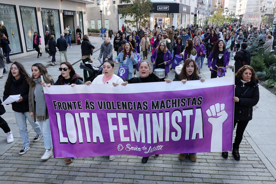 Arousa clama contra as violencias machistas ao grito de que “arda o medo”