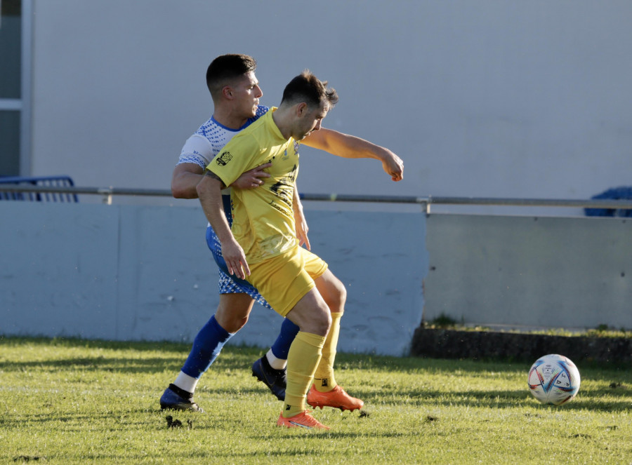 El Cambados estuvo muy cerca de ganar en Porriño, pero el poste evitó el 2-3 de Batallón