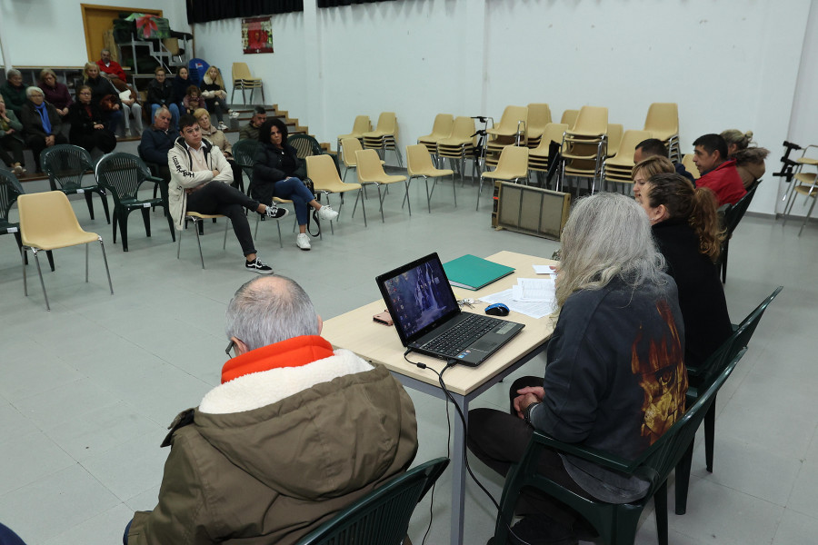 Ana Abalo releva a Abuín en Rubiáns y asegura el futuro del colectivo vecinal