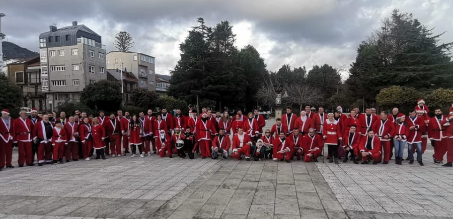 El motoclub SinFrenos prepara su Papanoelada motera que llenará A Pobra de solidaridad