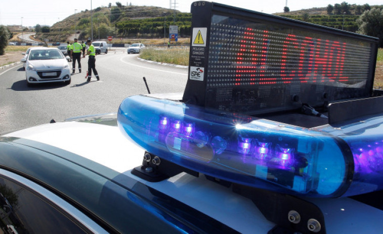 Una conductora choca contra un coche aparcado en Carril y da positivo en alcohol