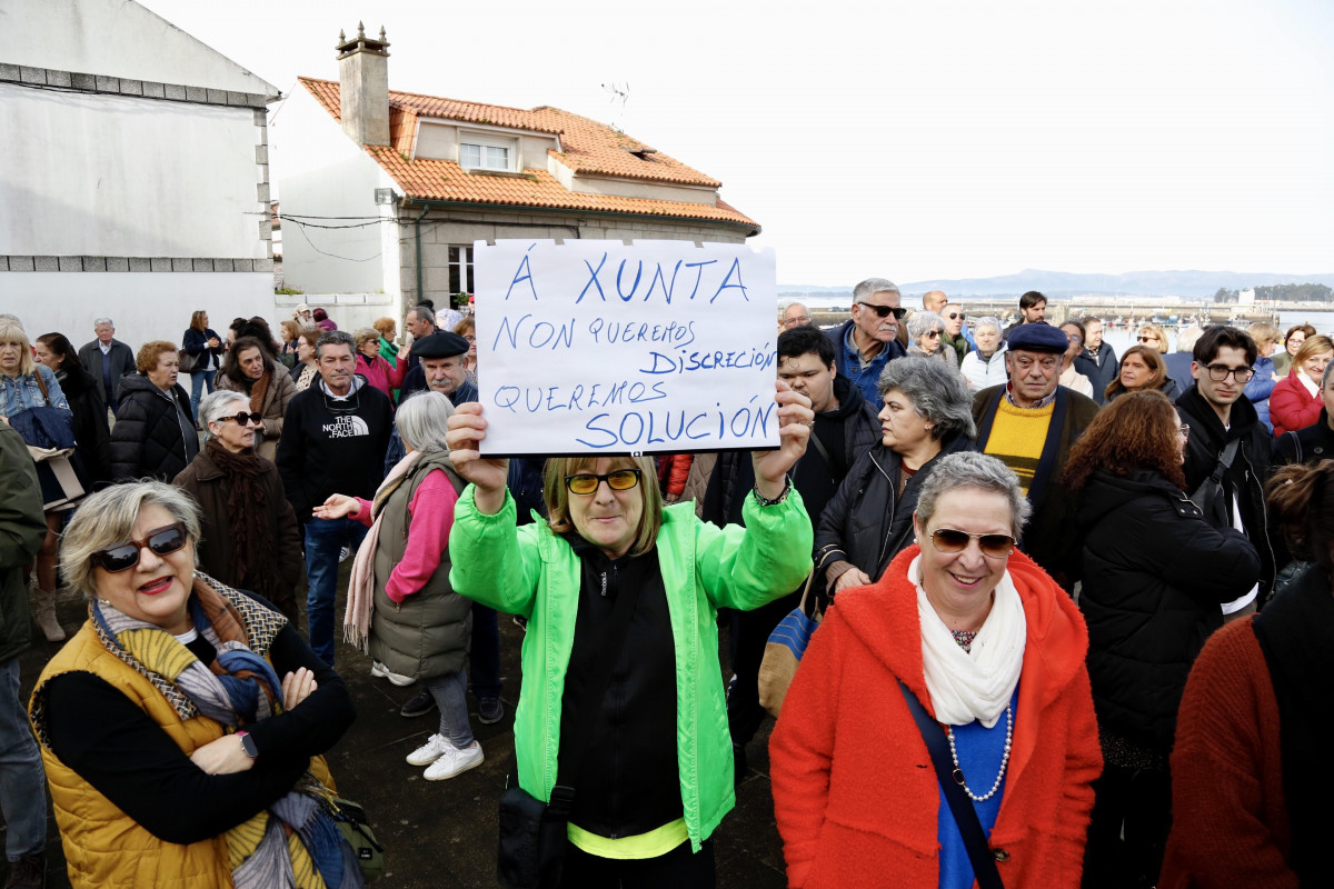 Concentración asilo Cambados xunta