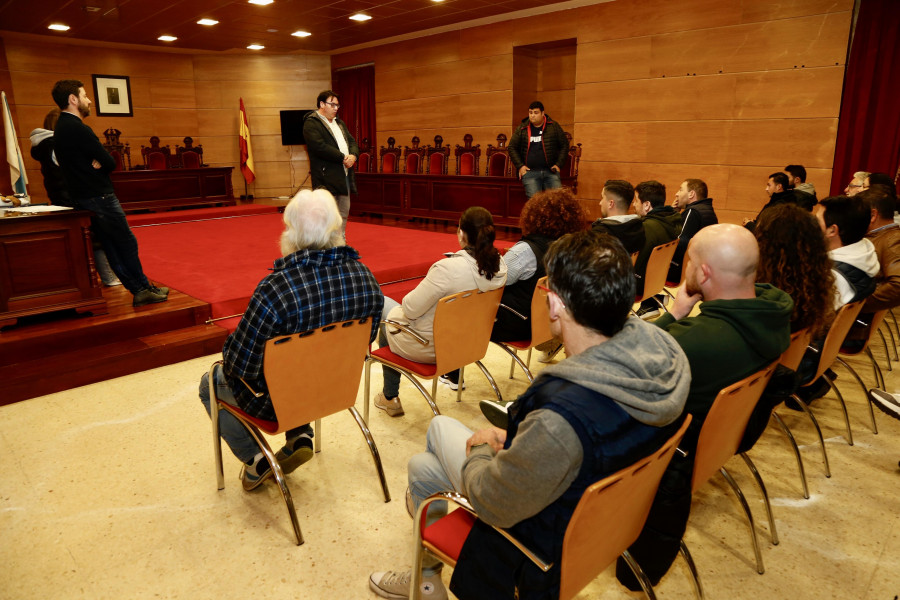 Cambados propone crear una mesa para tener un “diálogo máis fluído” con las comisiones