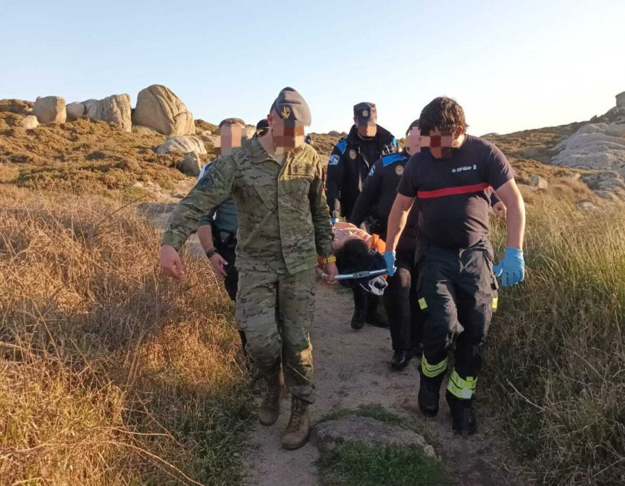 Herida una septuagenaria en la Ruta de Pedras Negras de O Grove