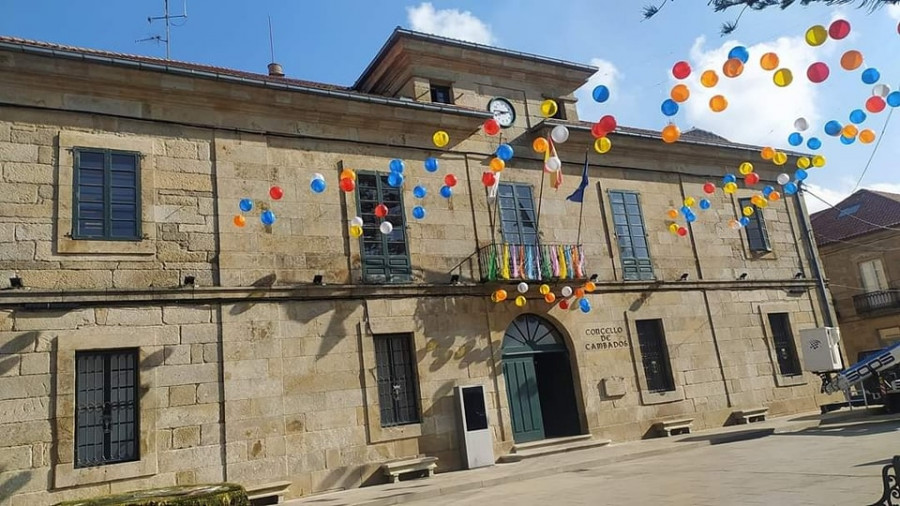 Cambados ofrece un baile de Entroido para mayores y de momento mantiene la Sardiña para el día 14