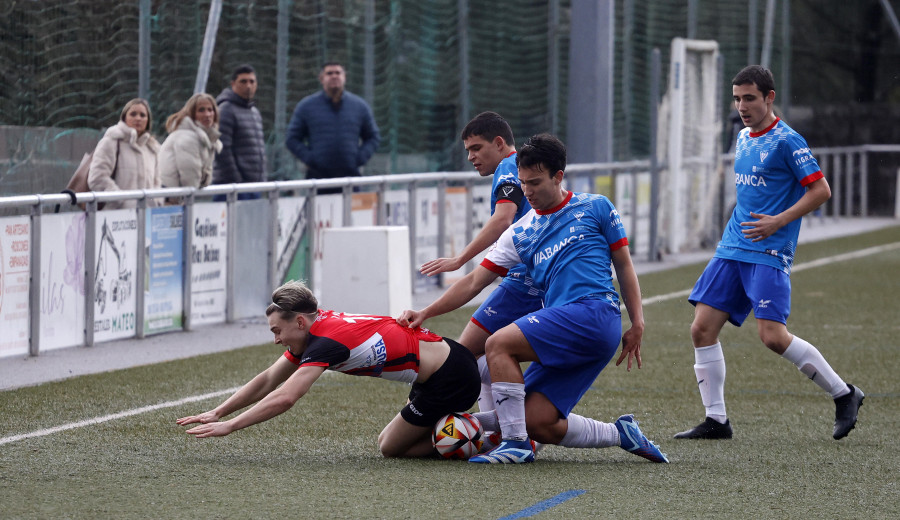 Al Arosa juvenil se le escapa la victoria en el minuto 93 (2-2)