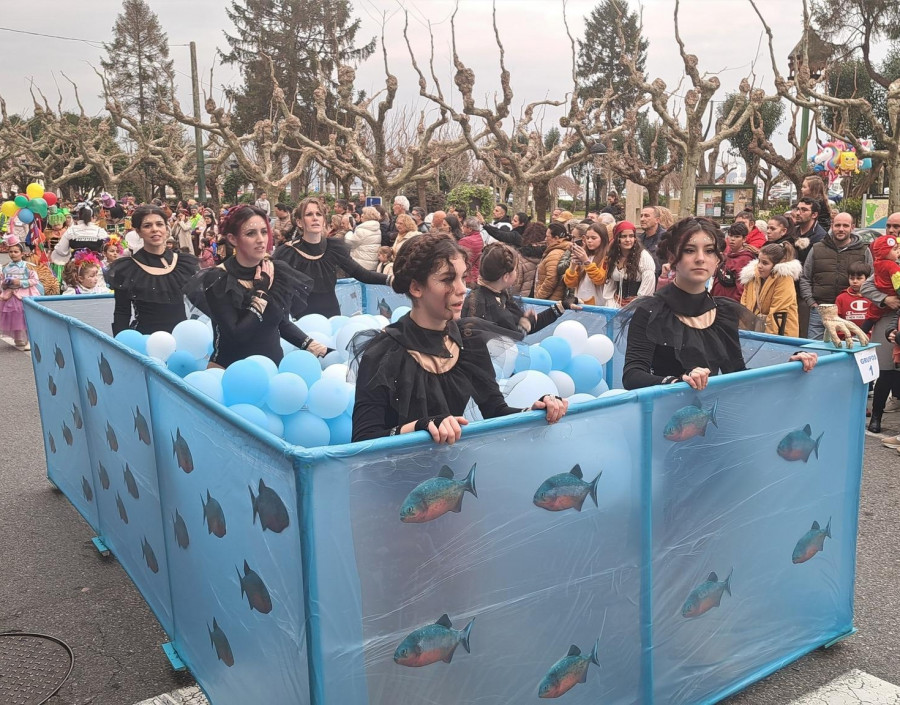 A Pobra mantiene el desfile de Entroido para esta tarde ante   la mejora de la meteorología