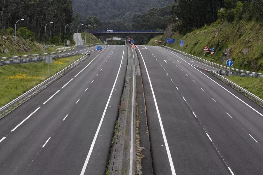 La Xunta prevé reanudar mañana la reposición del firme de la Autovía do Barbanza