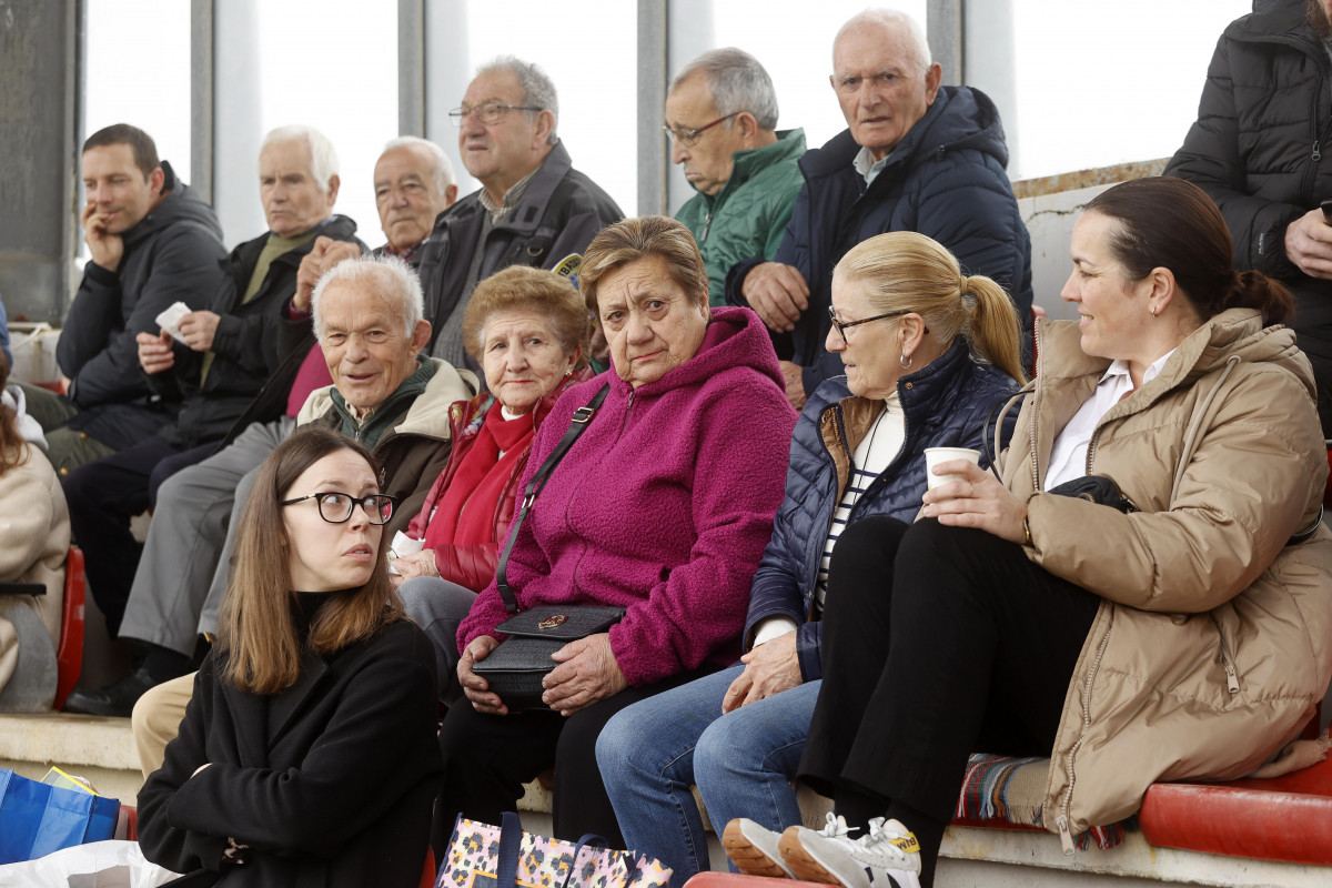 Publico derbi A Illa