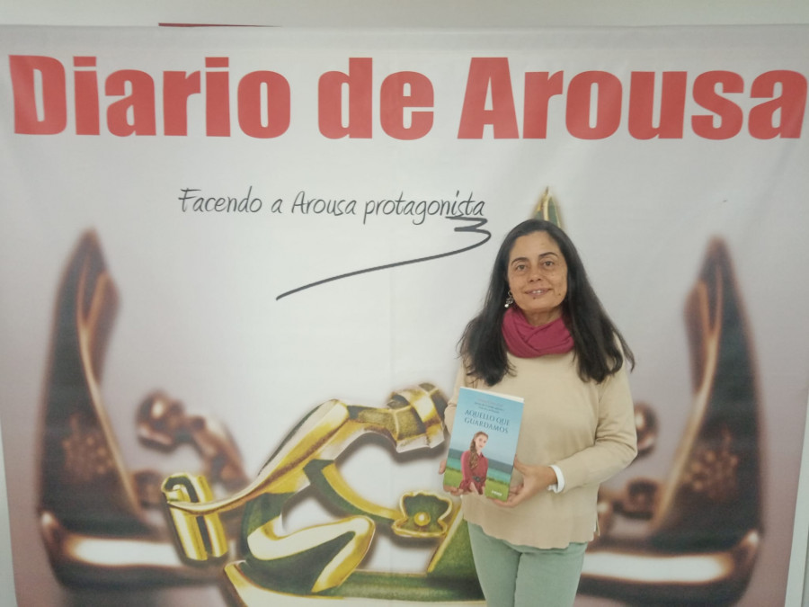 La escritora viguesa Amara Castro estará en Vilagarcía, Cidade de Libro con su novela “Aquello que guardamos”