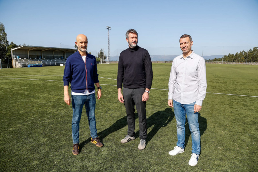 Vilagarcía renovará el césped del campo de fútbol de Berdón con una inversión de 173.000 euros