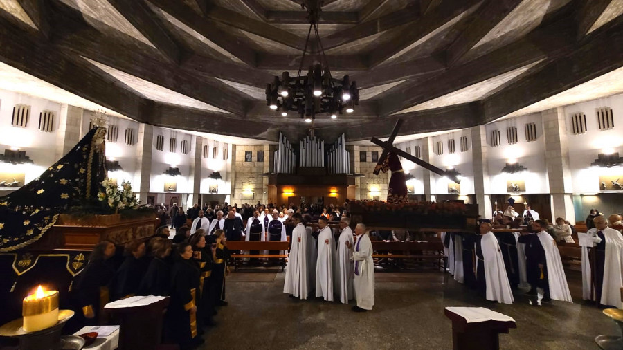 El Santo Encuentro se queda a resguardo en el Templo Nuevo de Sanxenxo