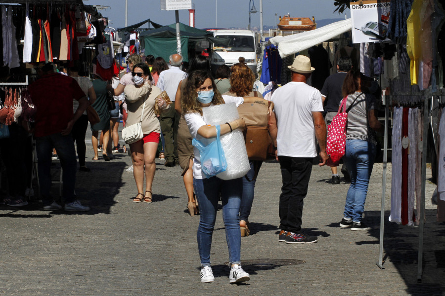 Cambados extingue el permiso para vender en el mercadillo a ocho vendedores por incumplir la ordenanza