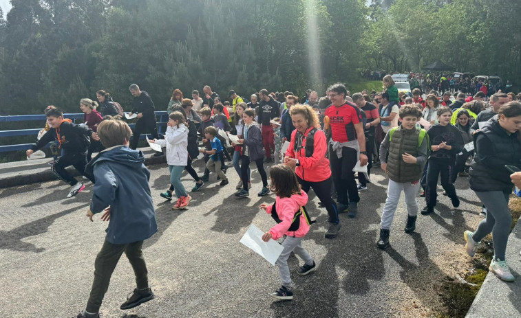 La carrera de orientación por los montes de Caldas retó a más de 400 participantes