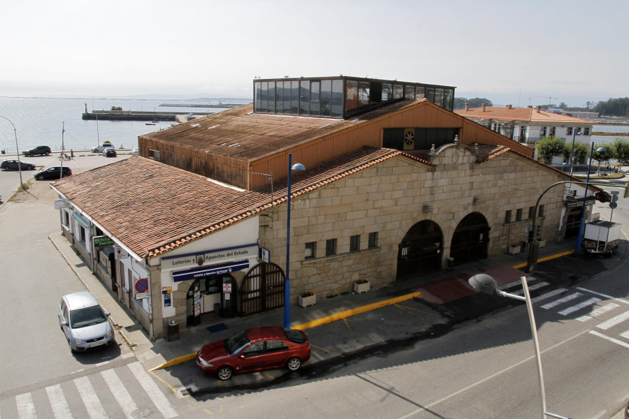 Un corte de luz en Cambados deja a medio gas el centro de salud y la plaza de abastos