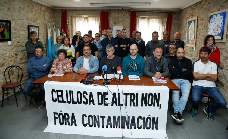 El sector se moviliza por el proyecto de Altri el miércoles en Vilagarcía y rodeará la Xunta el 30