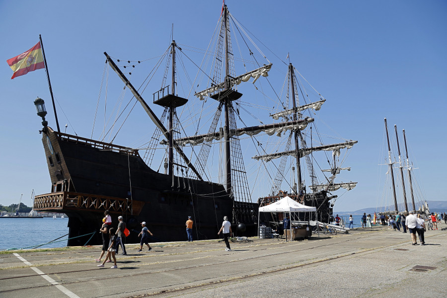 El Galeón Andalucía recala en Vilagarcía