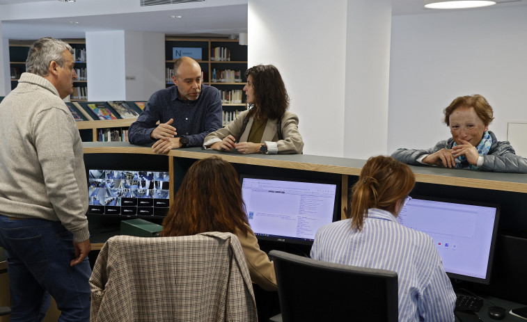 La Biblioteca de Vilagarcía cuenta ya con un desfibrilador