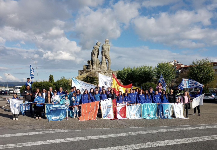 Cabo y Mecos ondean las banderas de campeones  de España