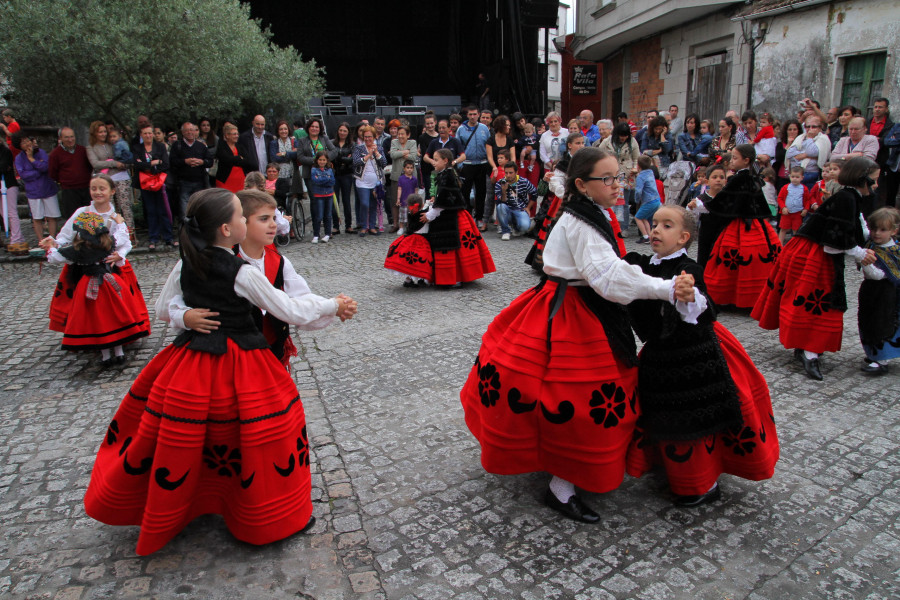 Caldas destina 7.000 euros en ayudas municipales para las comisiones de fiestas