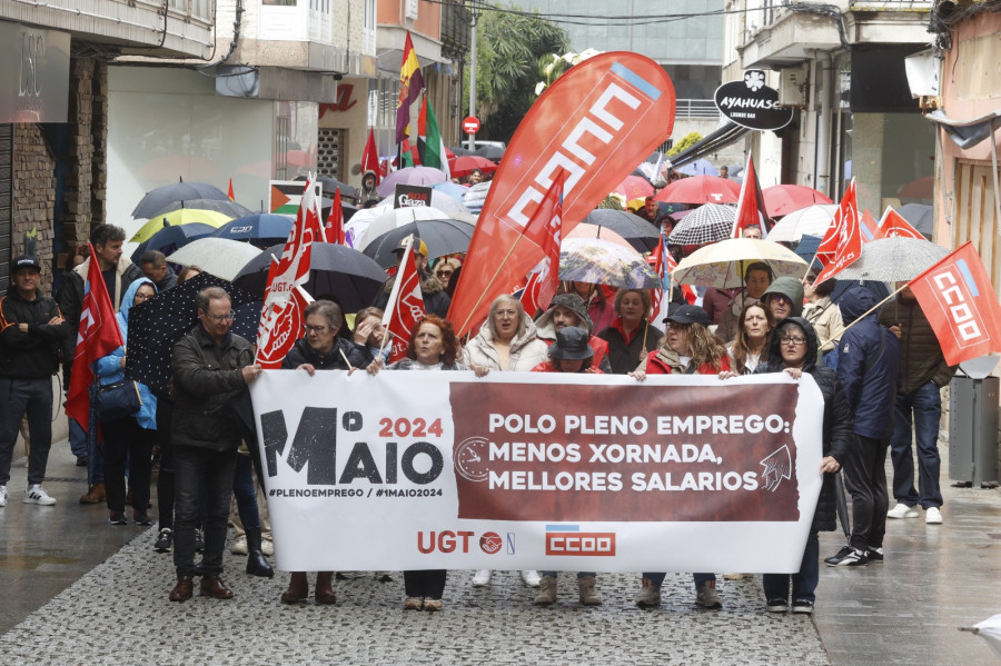 El clamor por el pleno empleo y los salarios dignos centran las manifestaciones del Primero de Mayo en Arousa