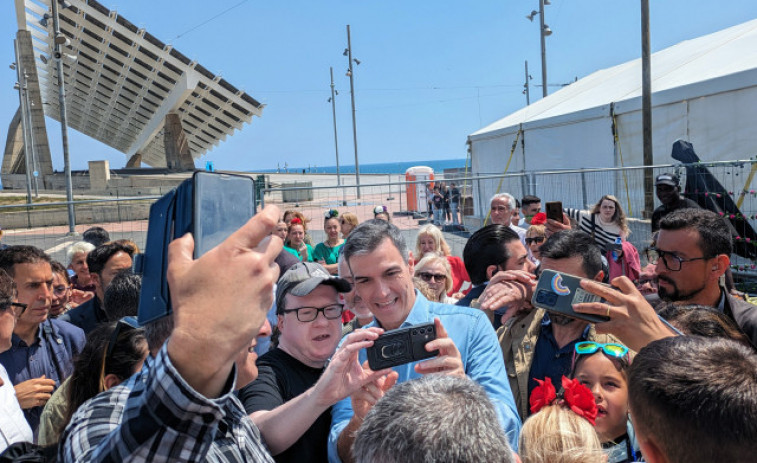 Sánchez visita por sorpresa la Feria de Abril de Barcelona