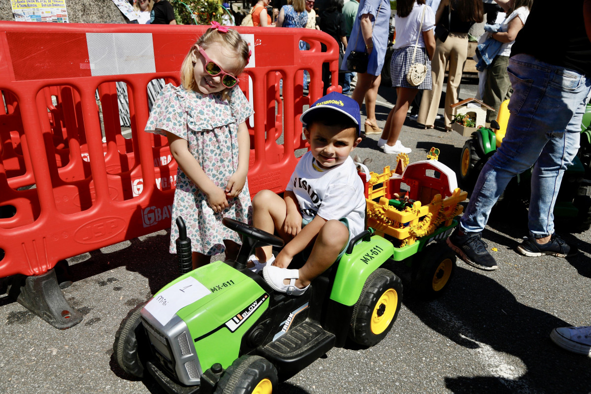 Desfile san isidro de caleiro