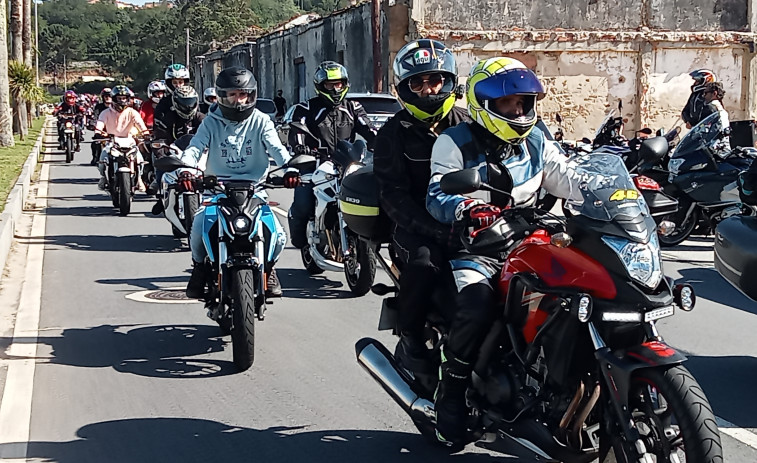 Medio millar de motos rugen 