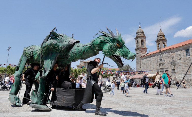 El servicio de alquiler de trajes para la feria Cambados Histórica se abre hoy