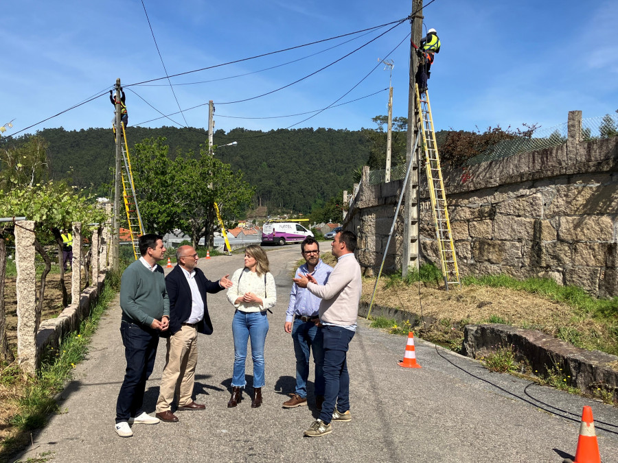 Un total de 700 viviendas de Sanxenxo contarán con fibra este verano y serán 1.064 a final de año