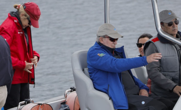 Juan Carlos I deja Sanxenxo tras pasar cinco días con amigos y familiares