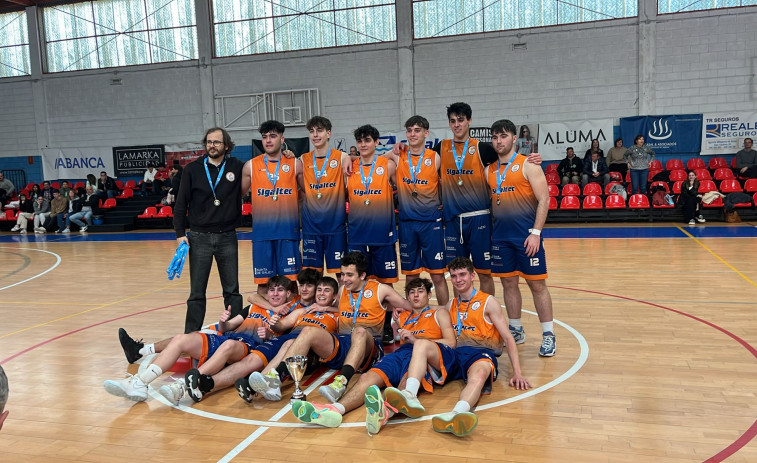 El equipo junior del Sigaltec consigue dar el salto a Liga Gallega tras vencer en Vigo