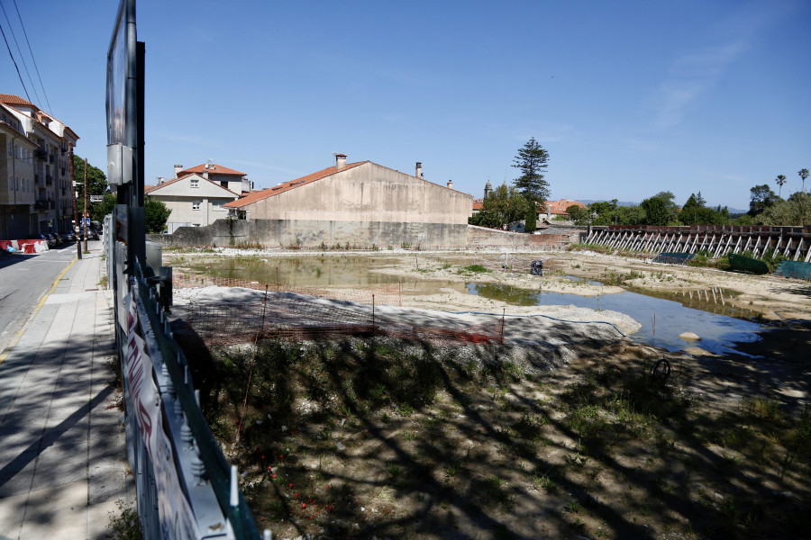 La obra del cuartel de Cambados sigue parada desde enero y sin fecha de reanudación