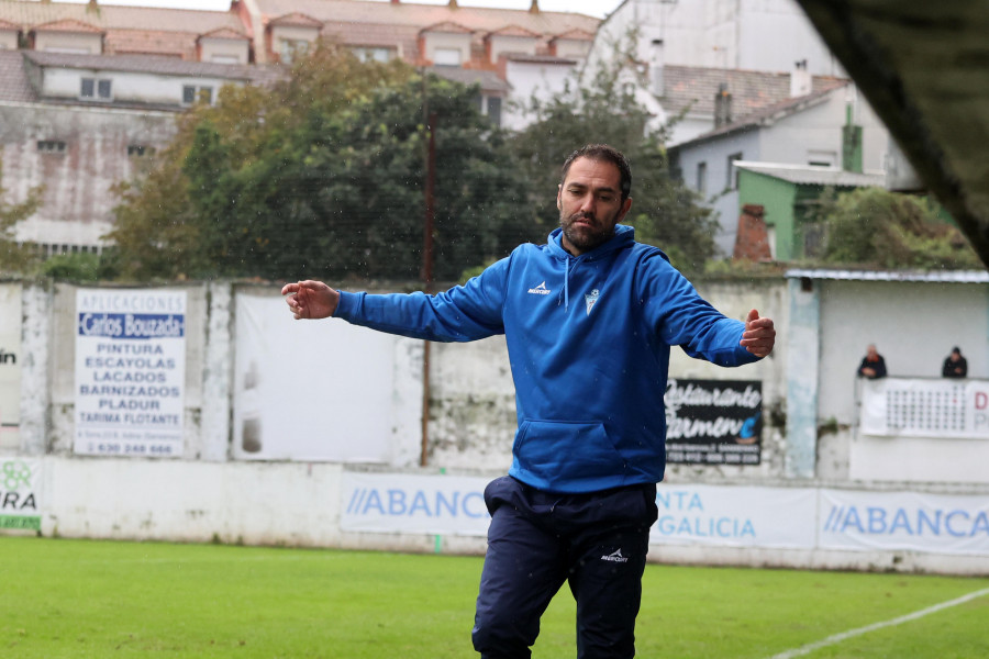 Malestar en el Céltiga con el técnico del Villalonga, al provocar una tangana al final del partido