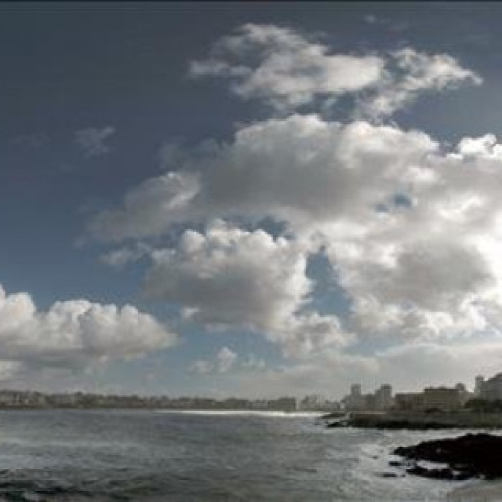 Galicia empieza la semana con cielos muy nubosos que se irán aclarando