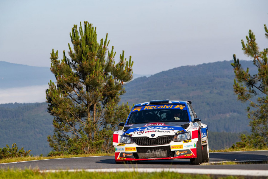 O Campionato Galego de Rallyes chega hoxe a Sanxenxo