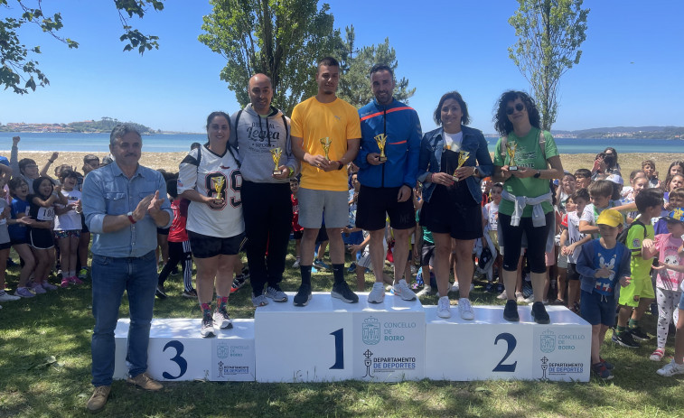 Unos 420 alumnos boirenses participan en una carrera escolar de campo a través en el entorno de la playa de Barraña