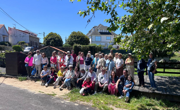 Alumnos del curso de la UNED visitan en Vilanova el Museo Valle-Inclán y los molinos de Currás