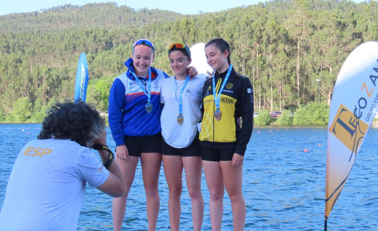 Lluvia de medallas en Verducido para los cadetes arousanos