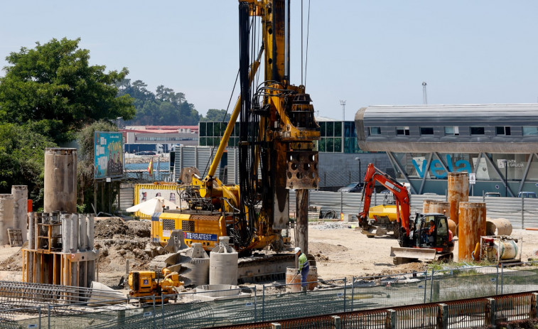 Las obras de Rodrigo de Mendoza seguirán hasta que el tráfico del verano las impida