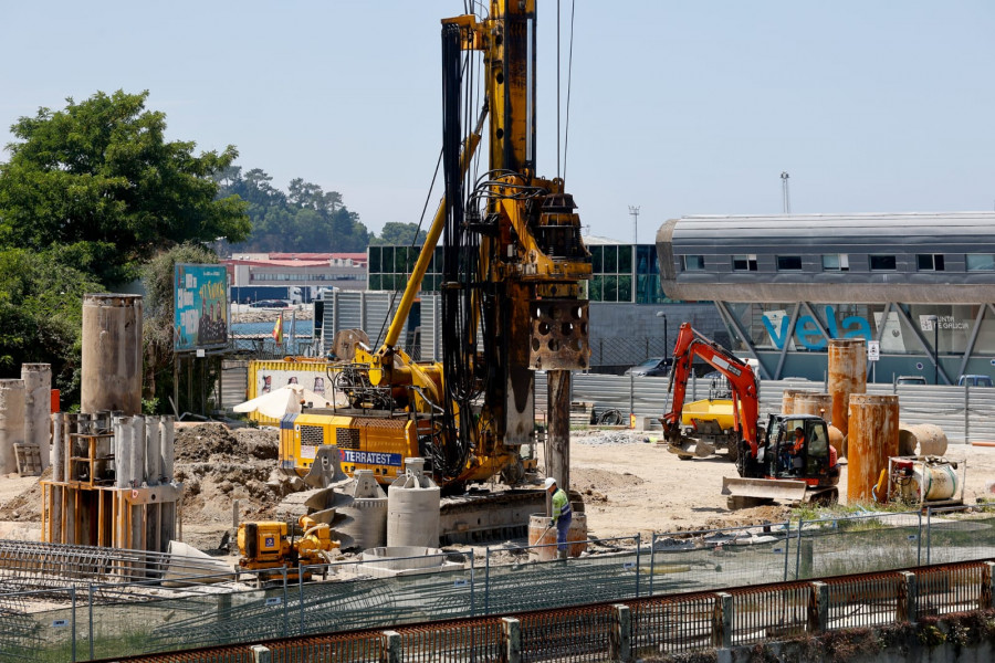 Las obras de Rodrigo de Mendoza seguirán hasta que el tráfico del verano las impida